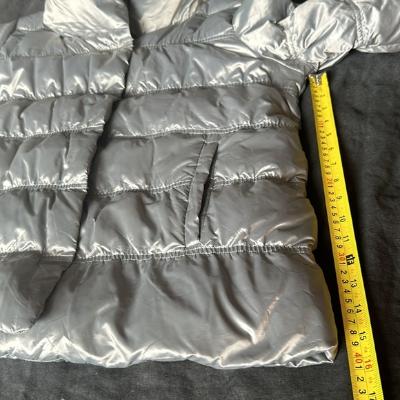 M Eileen Fisher Platinum Funnel Neck Puffer down coat. Silver. Snap buttons. EUC - Picture 15 of 16